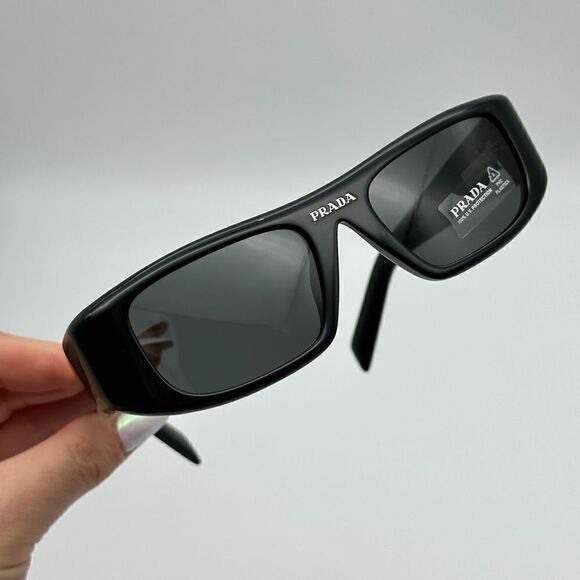 PRADA Sunglasses PR20WS 1AB5S0 Black/Dark Grey Women NEW - Picture 6 of 13